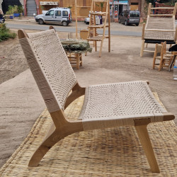 Fauteuil en bois de noyer...