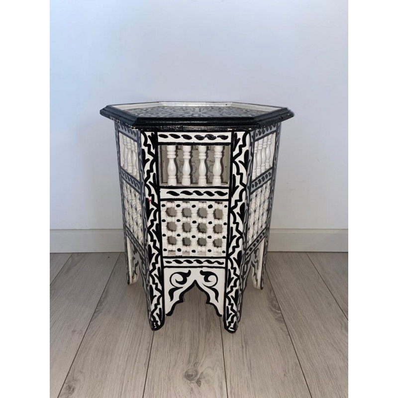 Table d'appoint orientale ' blanche '