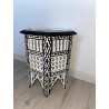 Table d'appoint orientale ' blanche '